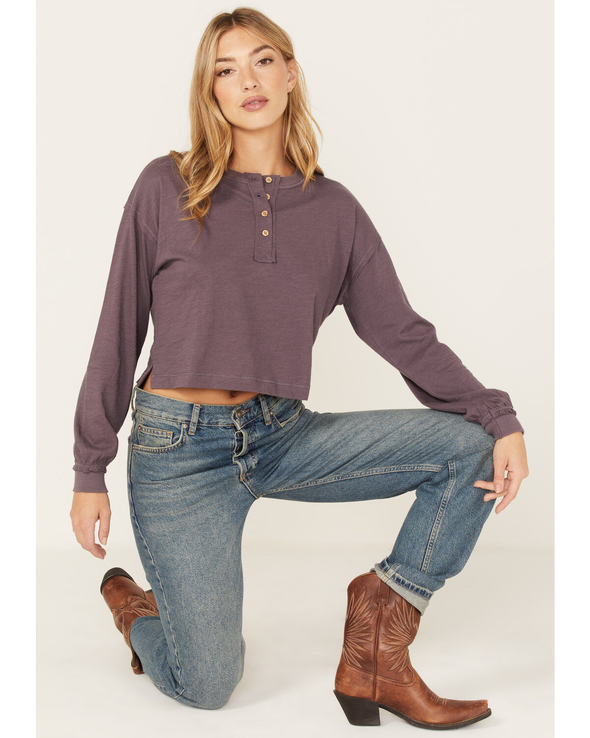 Cleo + Wolf Women's Boxy Boyfriend Long Sleeve Henley Shirt