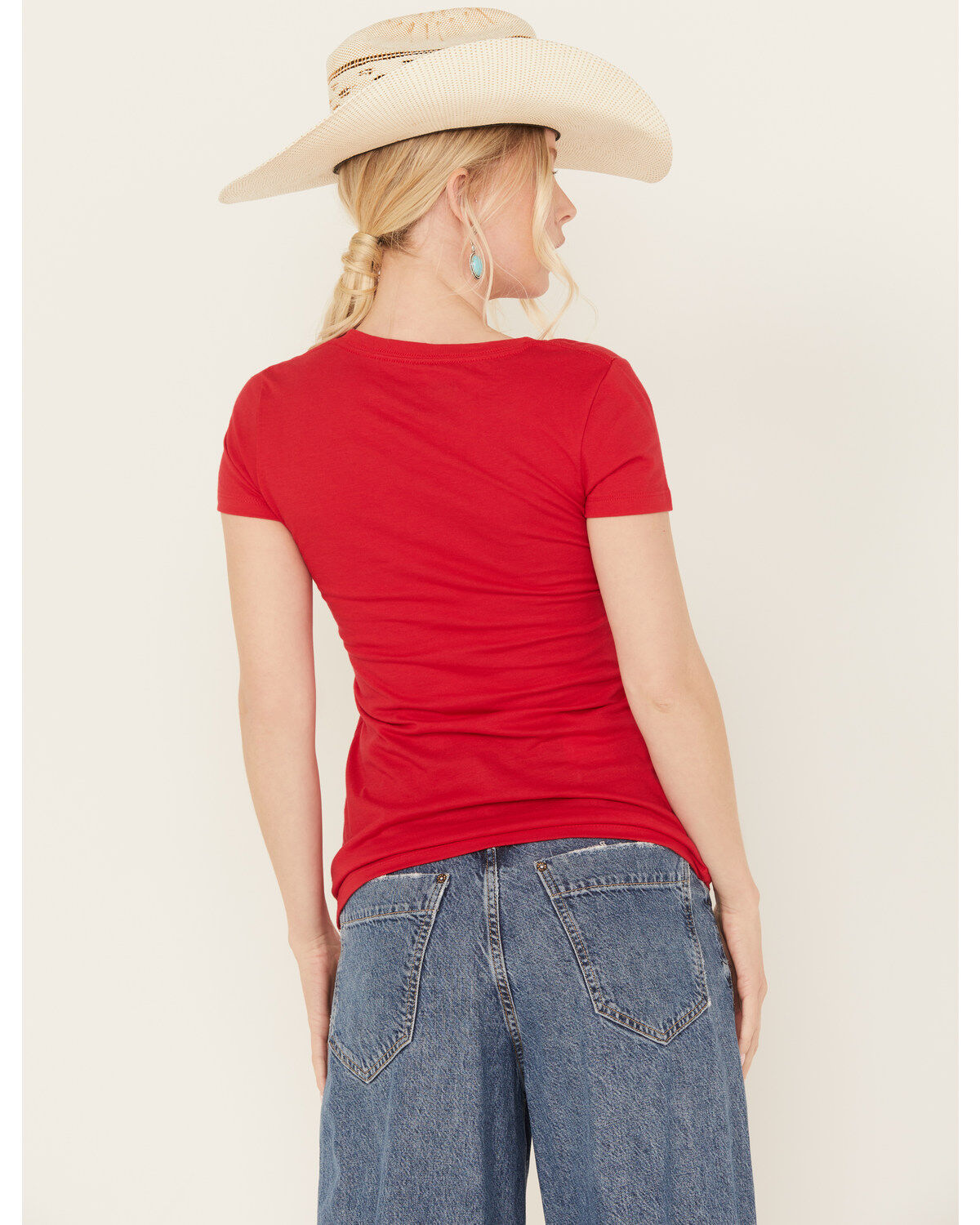 246170-brew-city-beer-gear-women-s-budweiser-short-sleeve-graphic-tee-1.jpg