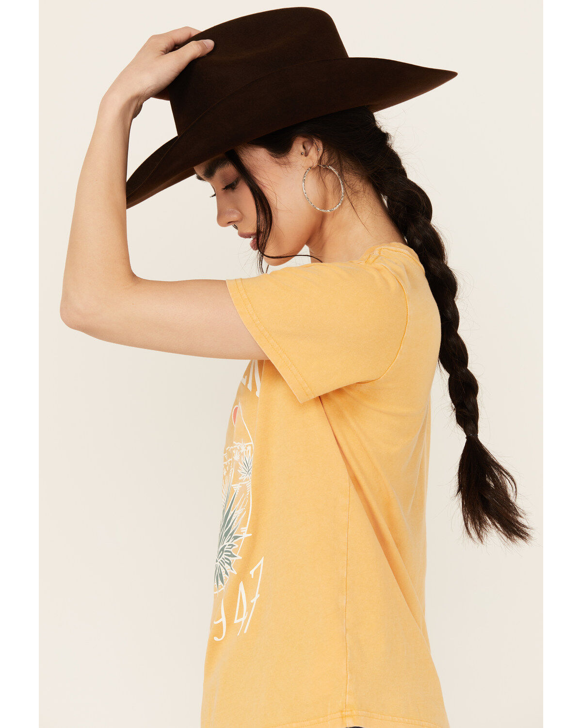 258067-wrangler-women-s-boot-barn-exclusive-desert-short-sleeve-graphic-tee-1.jpg