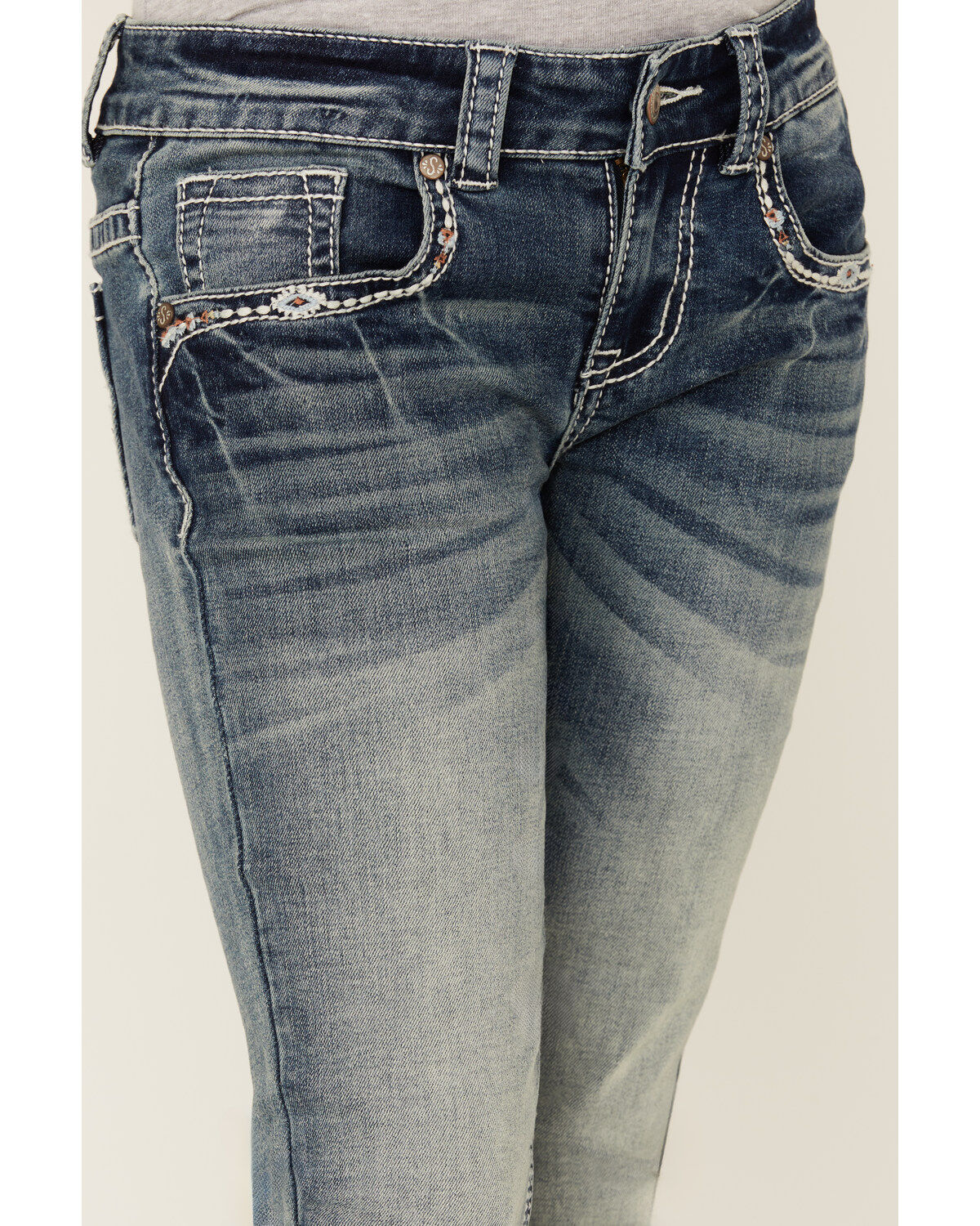258554-shyanne-girls-light-wash-steer-head-pocket-bootcut-stretch-denim-jeans-1.jpg