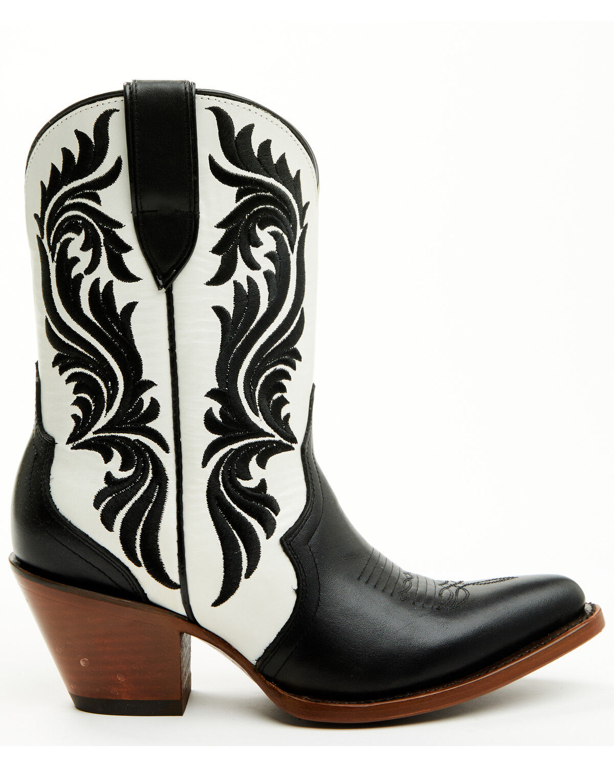 274901-ariat-women-s-antonia-western-boots-round-toe-1.jpg