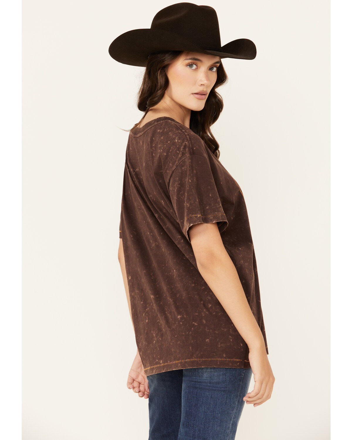 284068-shyanne-women-s-home-on-th-range-short-sleeve-graphic-tee-1.jpg