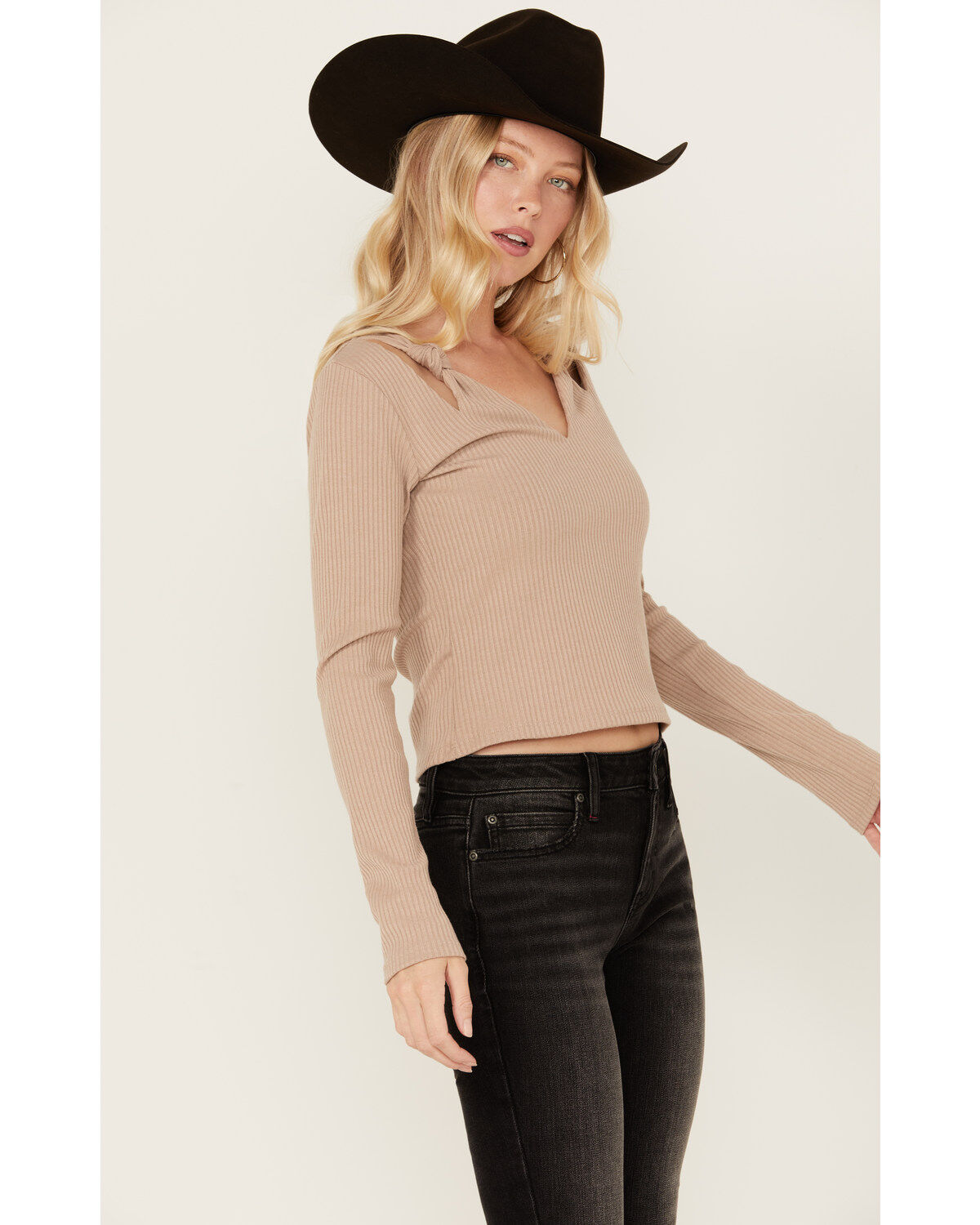 290992-miss-me-women-s-boot-barn-exclusive-solid-long-sleeve-knit-top-1.jpg