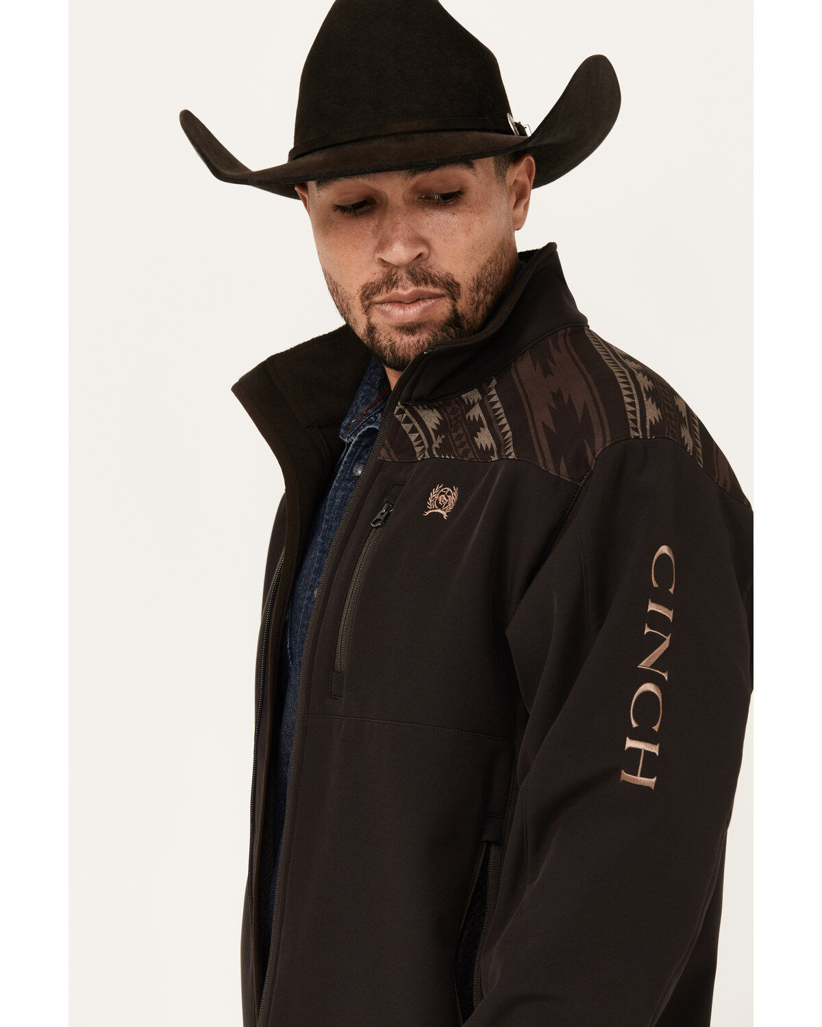 Cinch Men's Logo Bonded Softshell Jacket