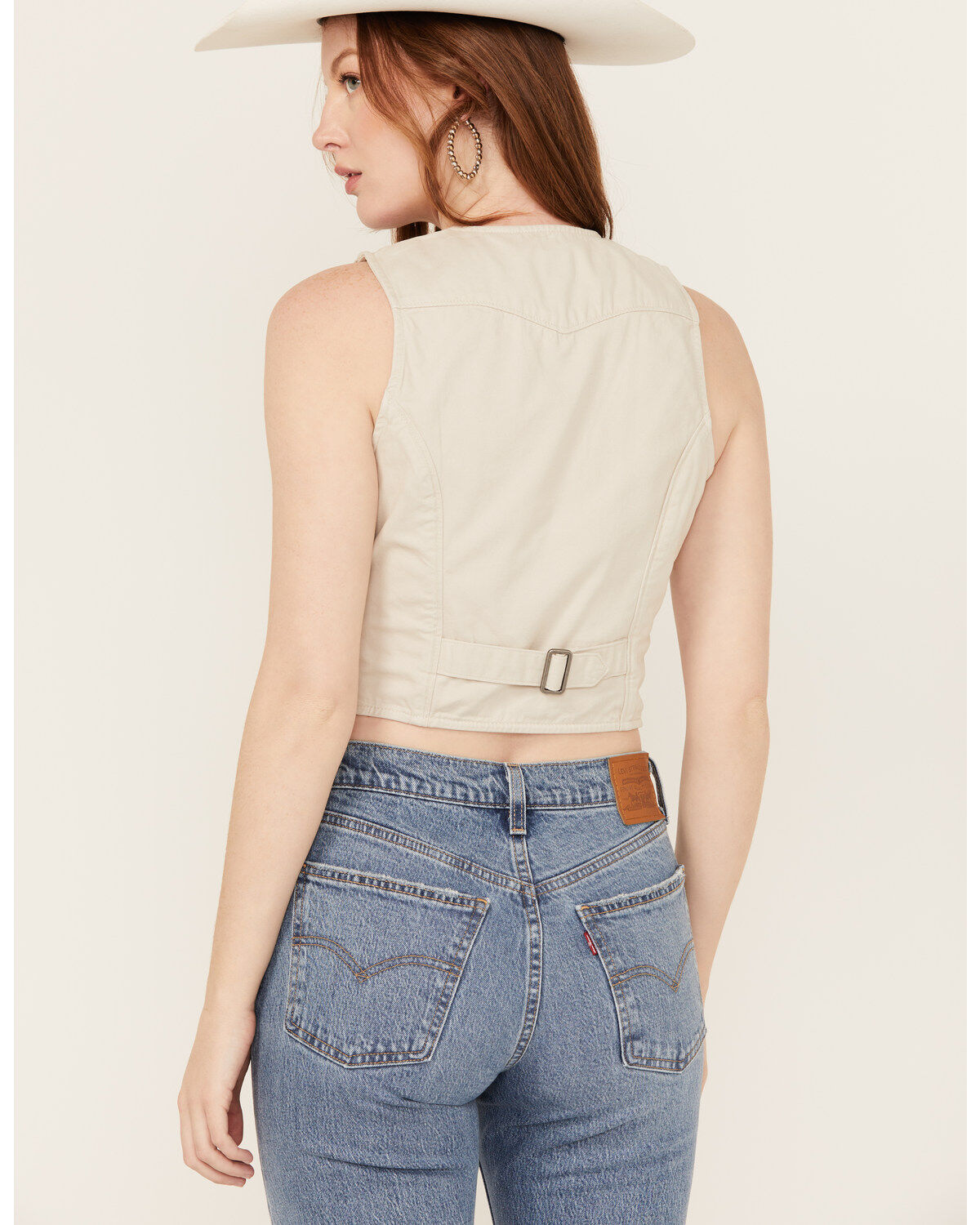 294544-levi-s-women-s-jaylah-cropped-vest-1.jpg