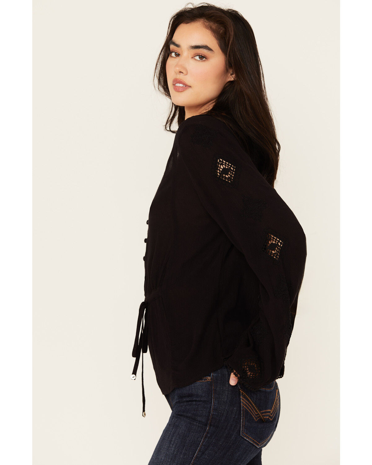 294611-idyllwind-women-s-sharondale-embroidered-long-sleeve-button-down-shirt-1.jpg