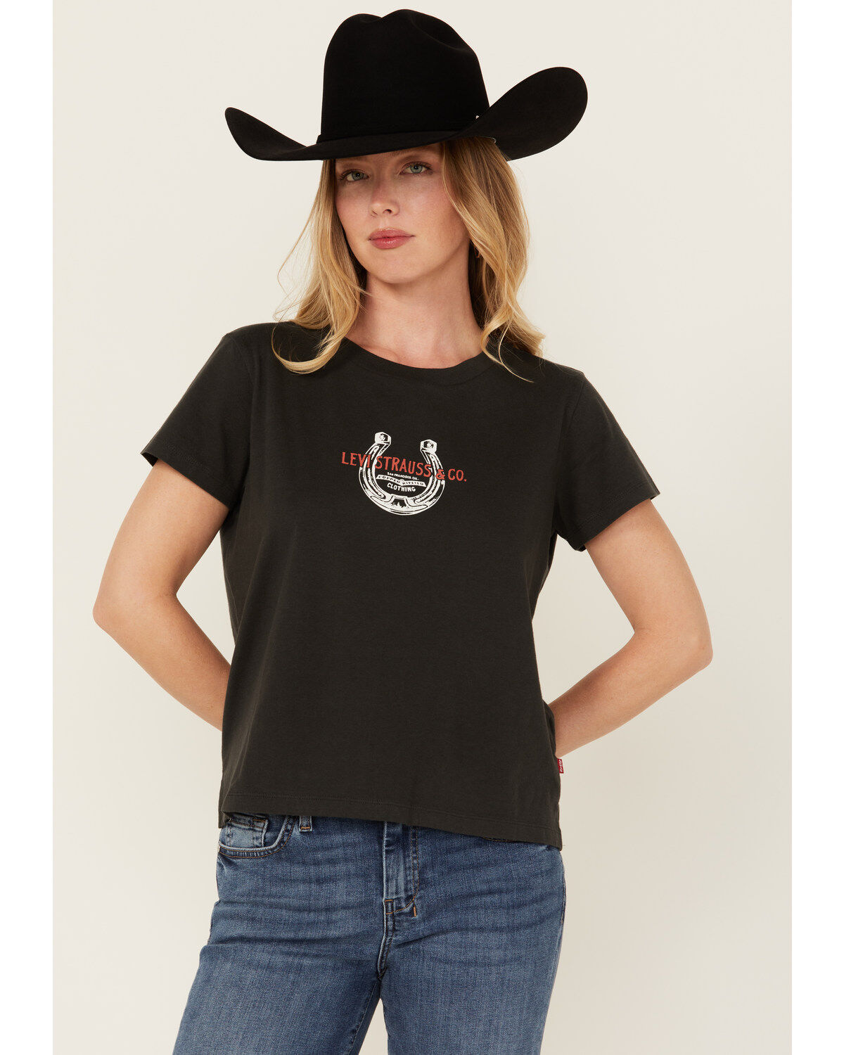 Levi's Women's Logo Horseshoe Short Sleeve Graphic Tee 1 300266-levi-s-women-s-logo-horseshoe-short-sleeve-graphic-tee-1.jpg