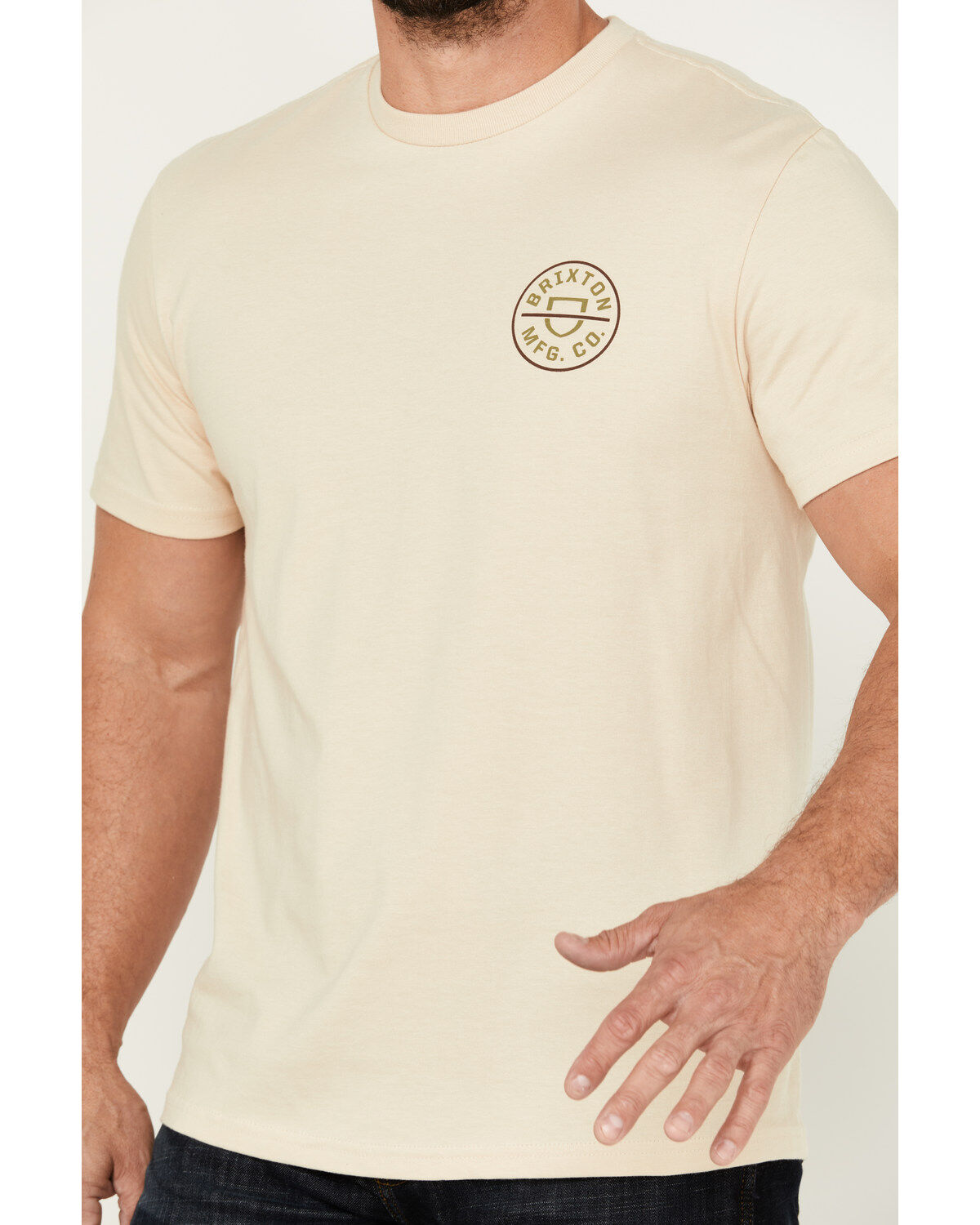 314995-brixton-men-s-crest-ii-logo-short-sleeve-graphic-t-shirt-1.jpg