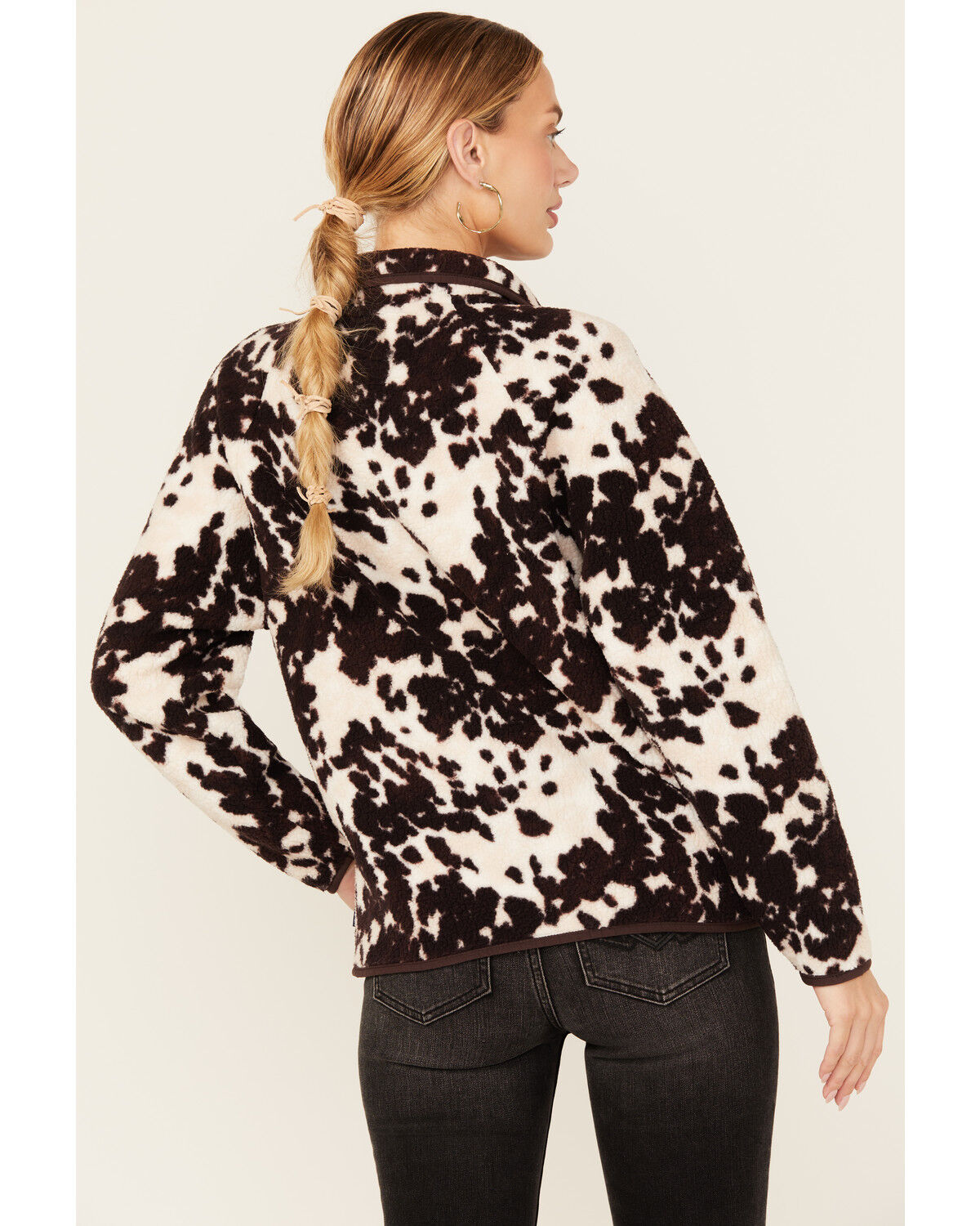 318048-wrangler-retro-women-s-cow-print-sherpa-pullover-1.jpg