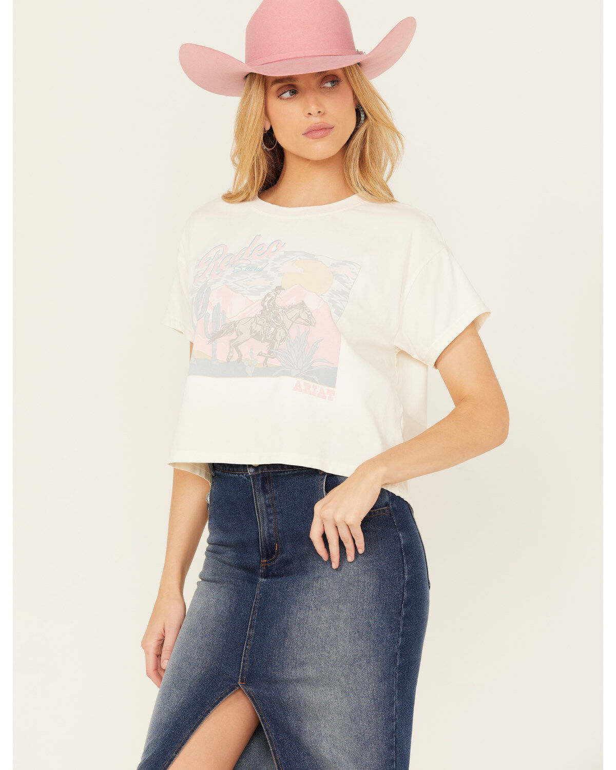 Ariat Women's Rodeo Bound Short Sleeve Cropped Graphic Tee 1 318631-ariat-women-s-rodeo-bound-short-sleeve-cropped-graphic-tee-1.jpg