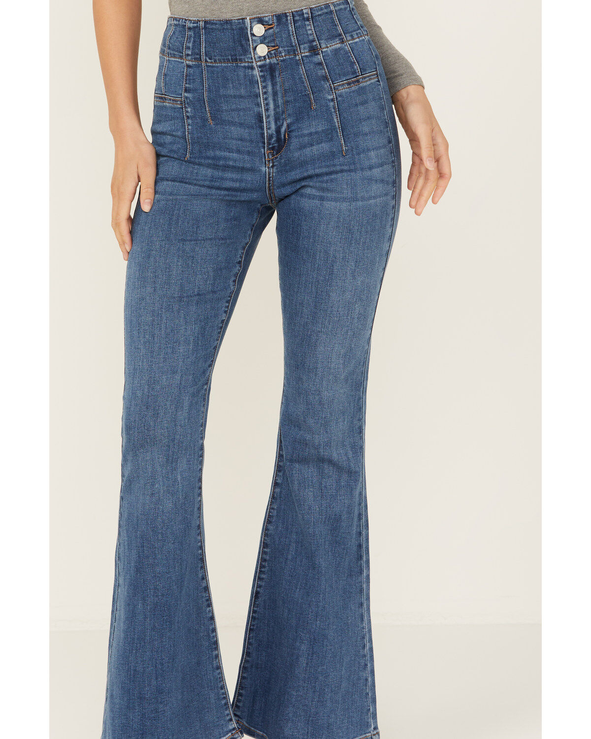 318694-sneak-peek-women-s-dark-wash-pull-on-stretch-flare-jeans-1.jpg