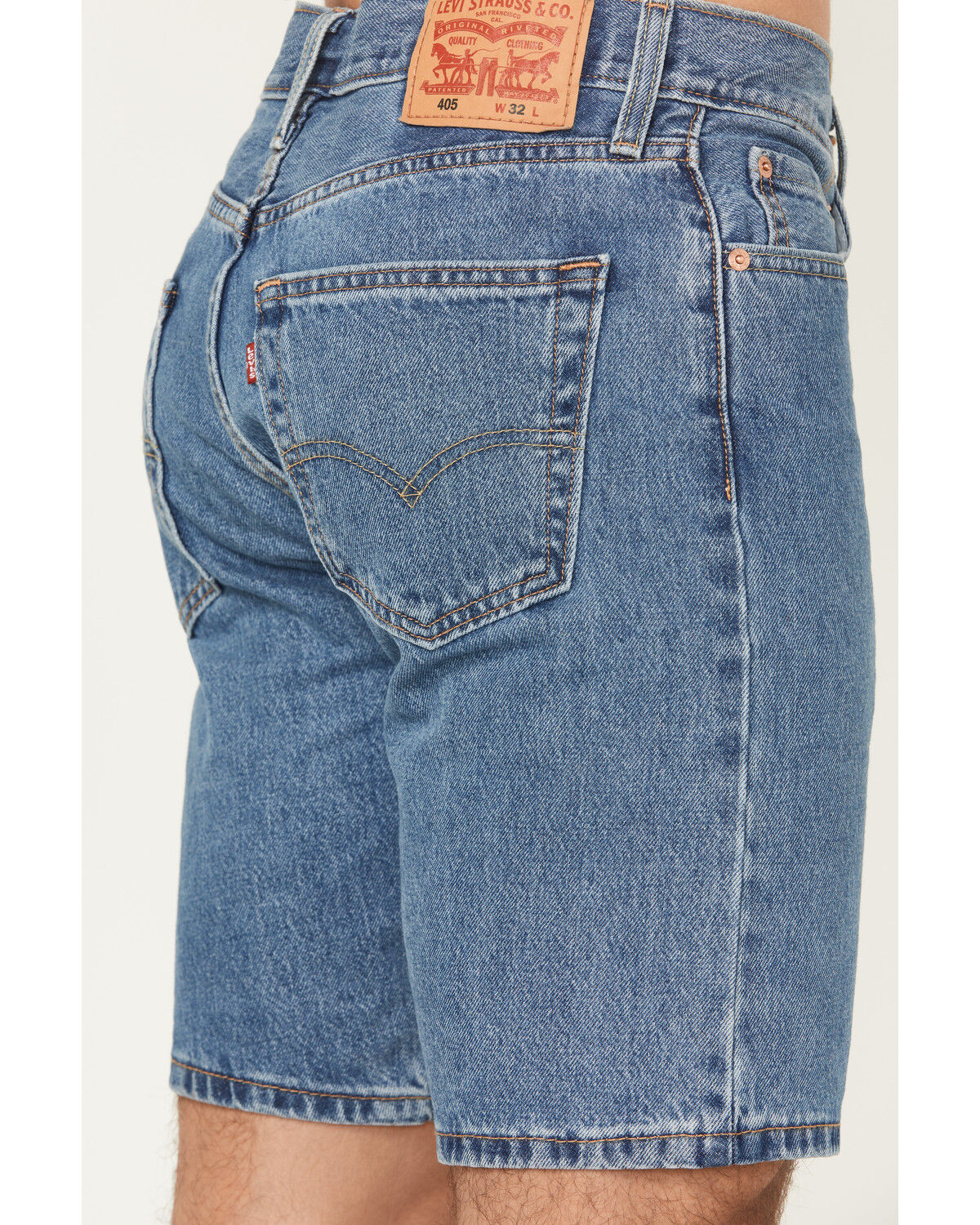 324241-levi-s-men-s-405-standard-10-medium-wash-standard-rigid-shorts-1.jpg