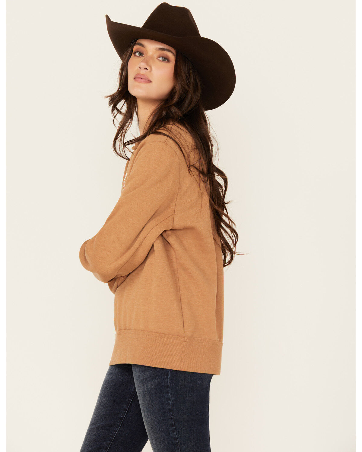 327531-hooey-women-s-boot-barn-exclusive-bronco-graphic-crewneck-sweatshirt-1.jpg