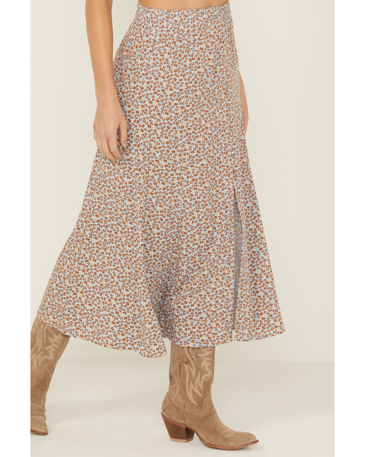 381917-idyllwind-women-s-richardson-floral-print-button-front-midi-skirt-1.jpg