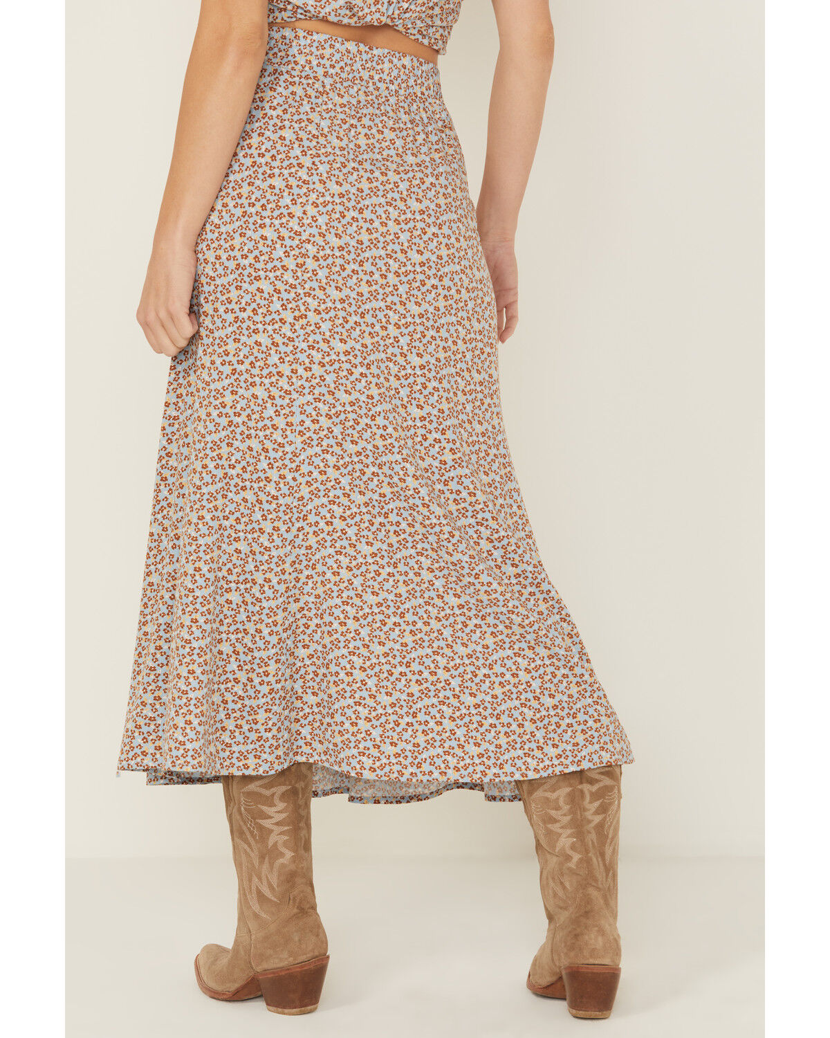 381917-idyllwind-women-s-richardson-floral-print-button-front-midi-skirt-1.jpg