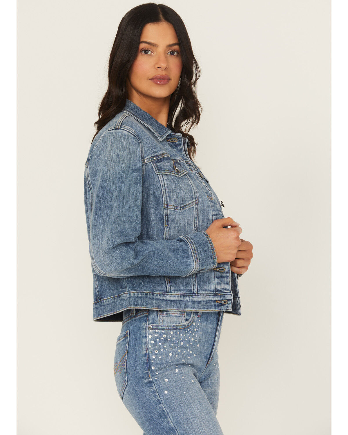 383941-idyllwind-women-s-idlewild-novelty-denim-trucker-jacket-1.jpg