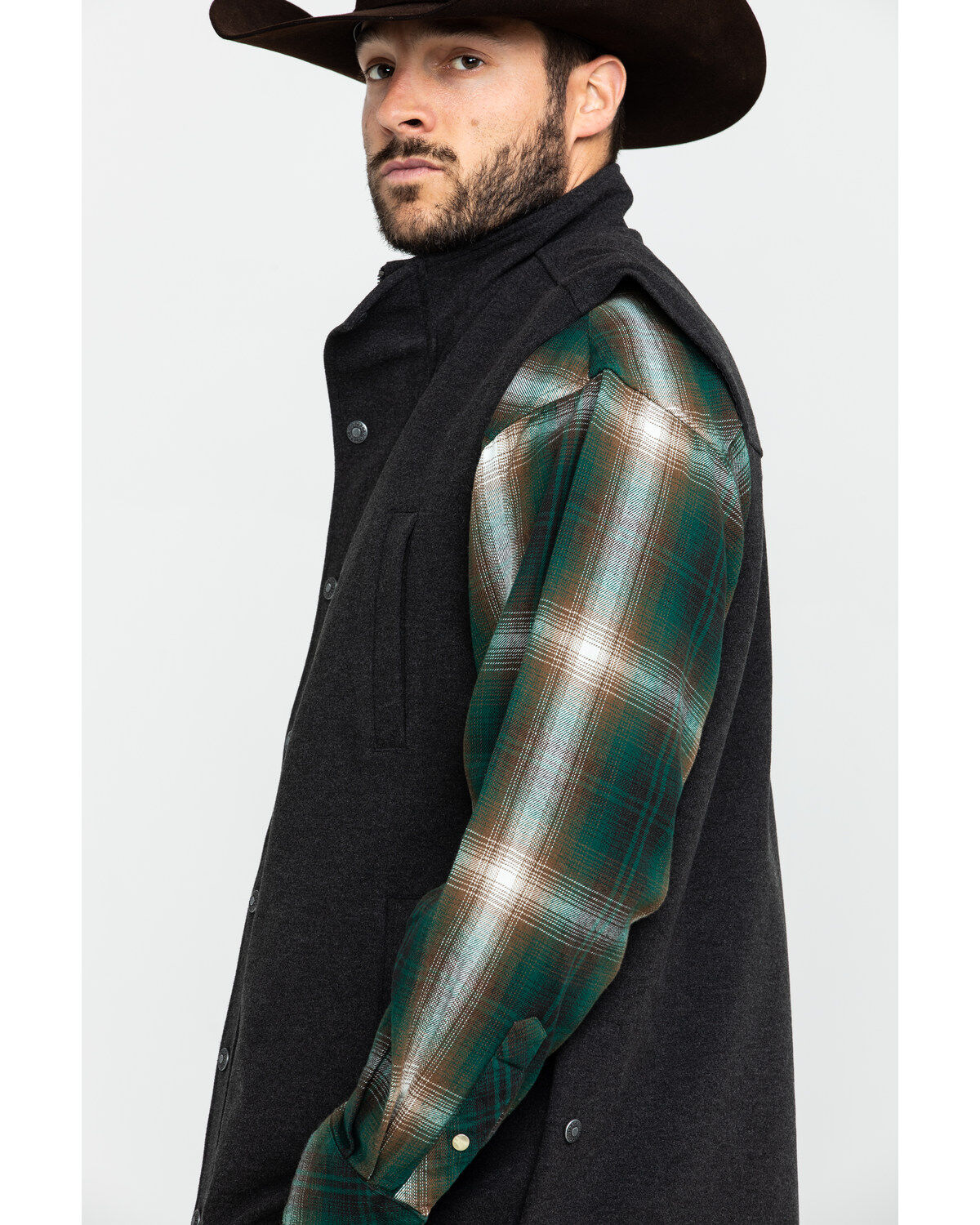 44640-outback-trading-co-men-s-oaks-vest-1.jpg