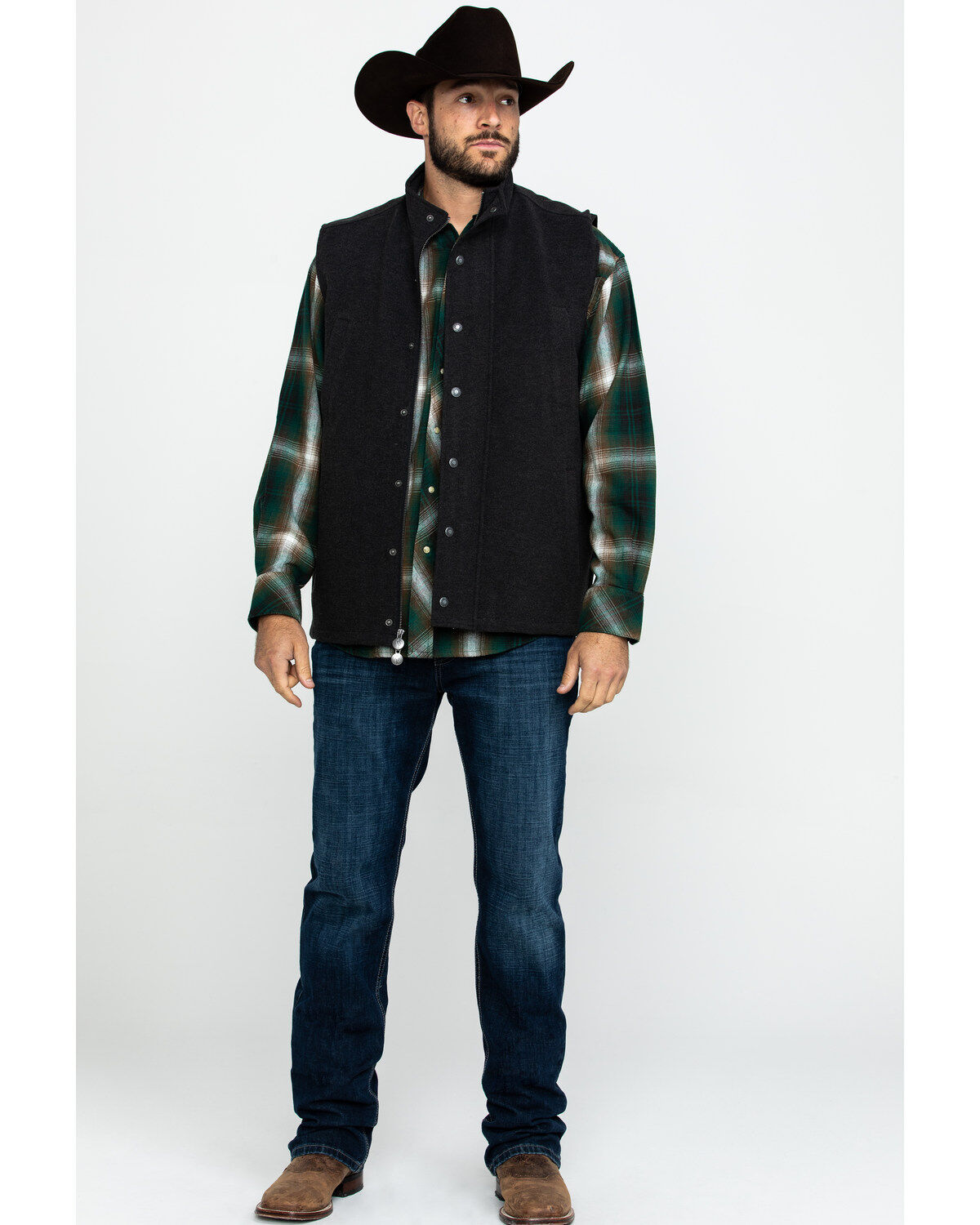 44640-outback-trading-co-men-s-oaks-vest-1.jpg