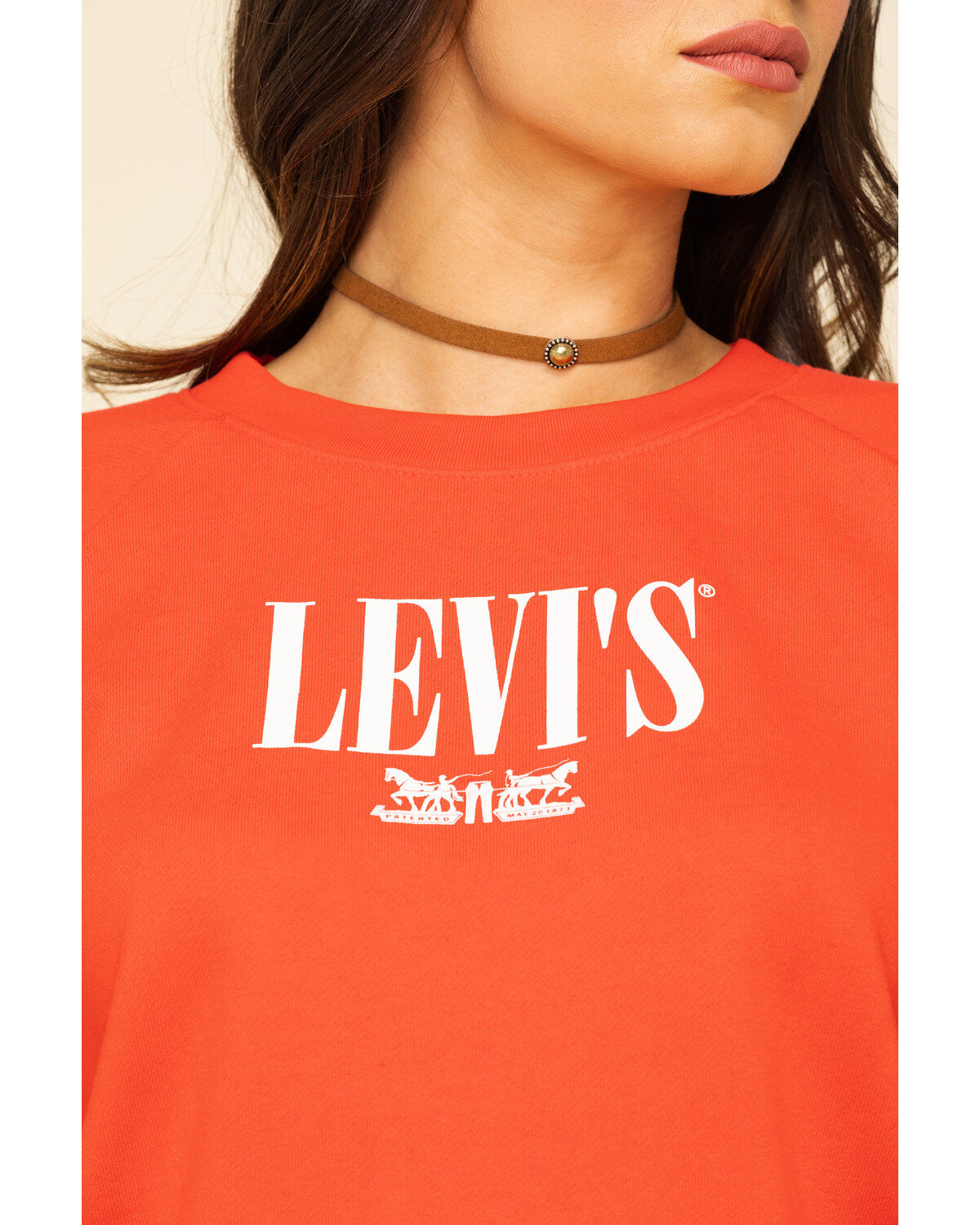 67348-levi-rsquo-s-women-s-logo-relaxed-crewneck-sweatshirt-1.jpg