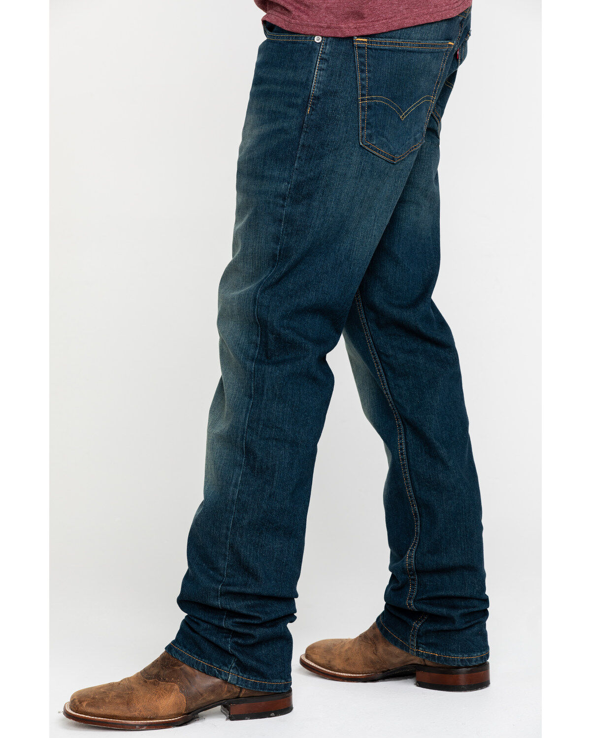 70593-levi-s-men-s-cash-relaxed-straight-leg-jeans-1.jpg