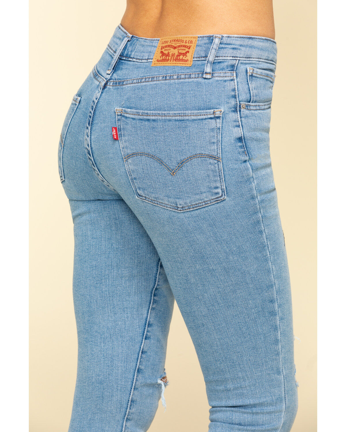 70745-levi-rsquo-s-women-s-721-high-rise-skinny-jeans-1.jpg